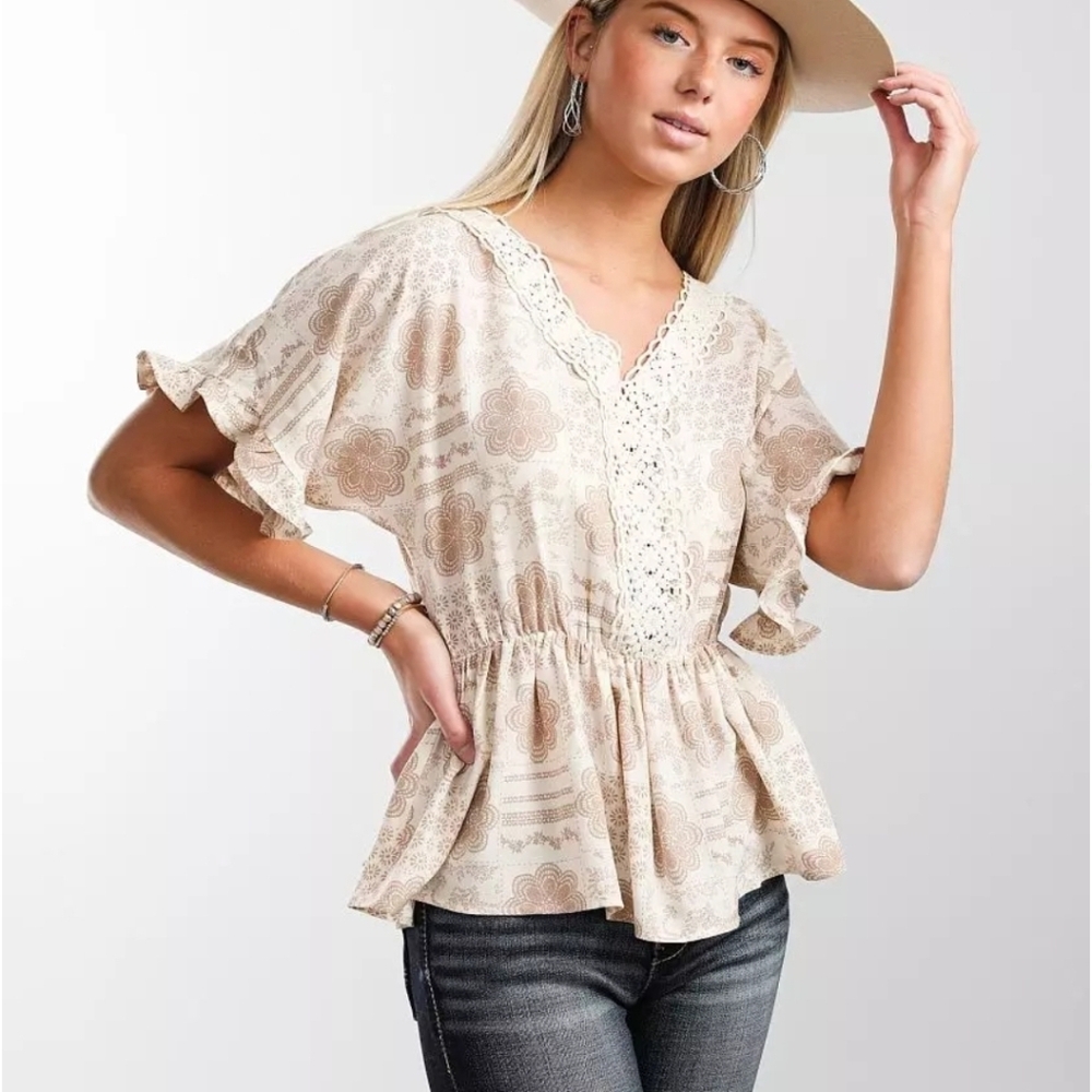 BUCKLE Daytrip Medallion Print Crochet Trim Peasant Top Ivory Tan Size L Boho